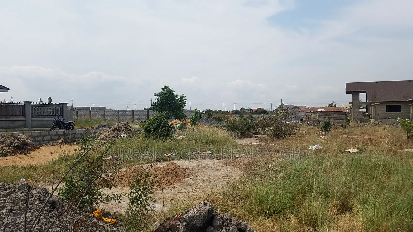 Tema - Community 25, (D.P.S) _ 9 Plots Building Land