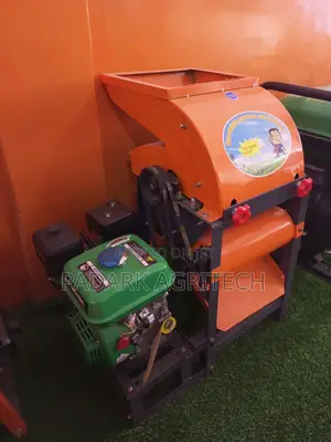 Maize Thresher With Petrol Engine