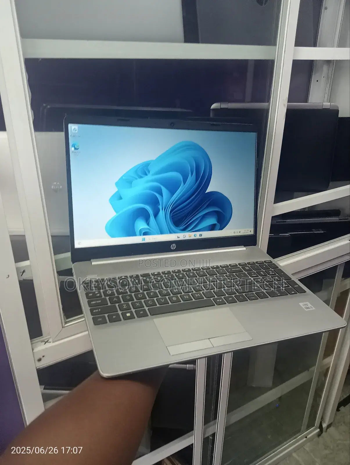 Laptop HP 250 G8 8GB Intel Core I3 SSD 128GB