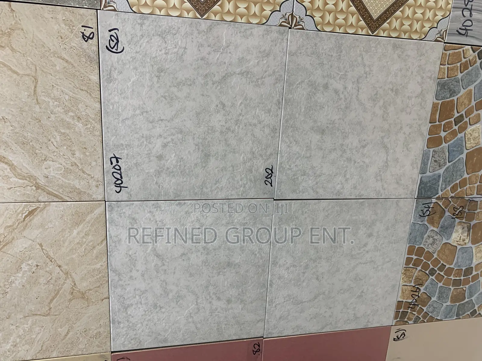 40/40 Floor Tiles