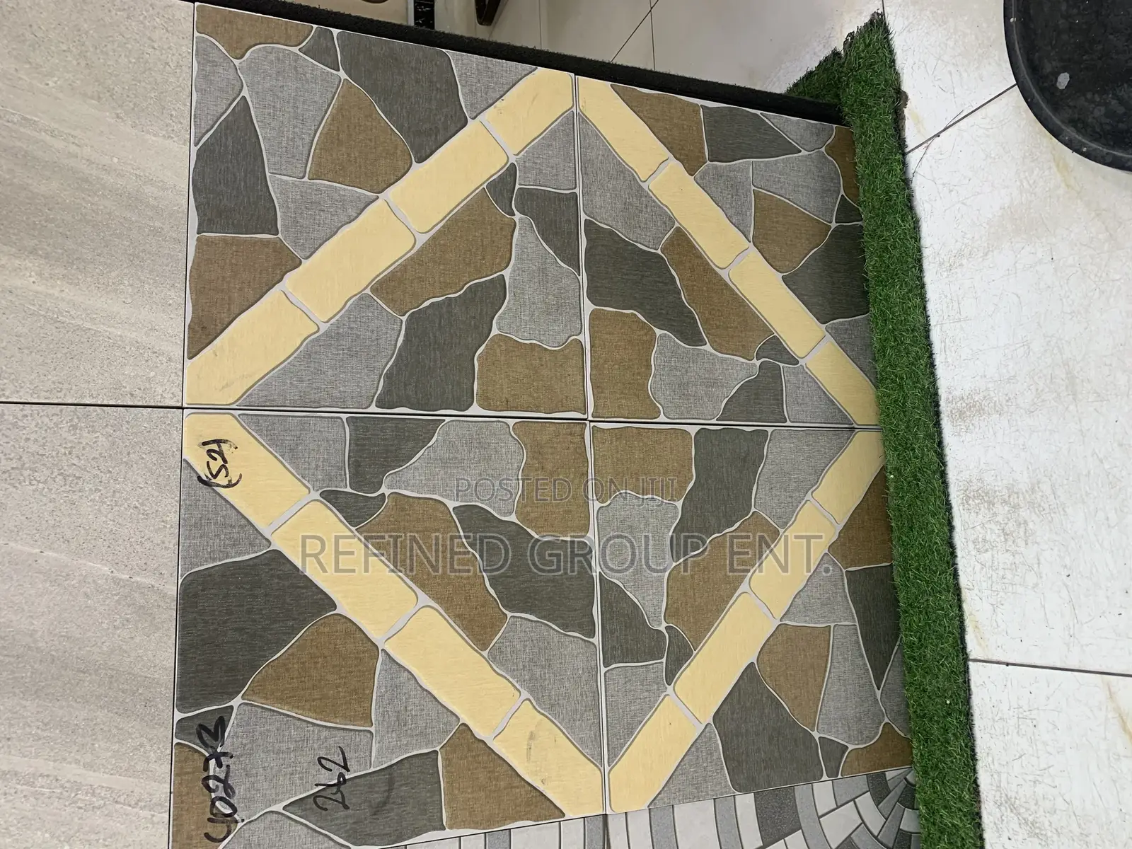 40/40 Floor Tiles