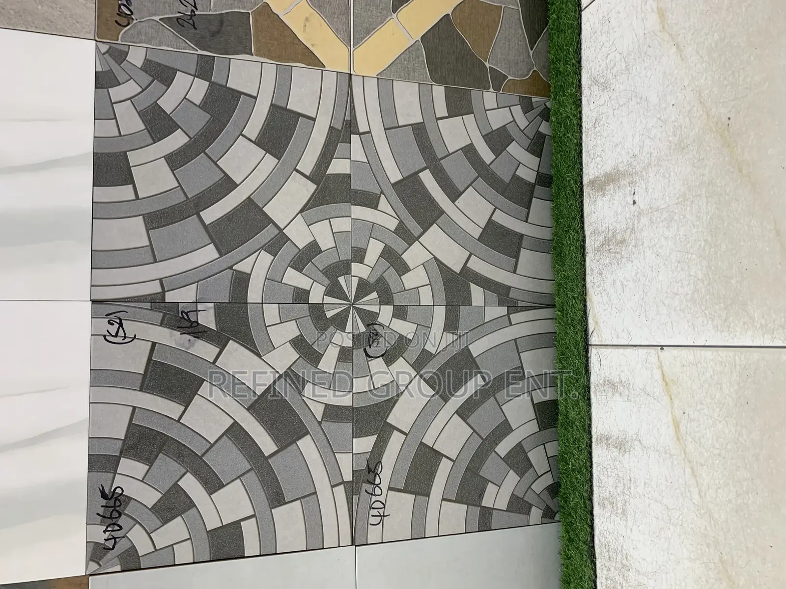 40/40 Floor Tiles