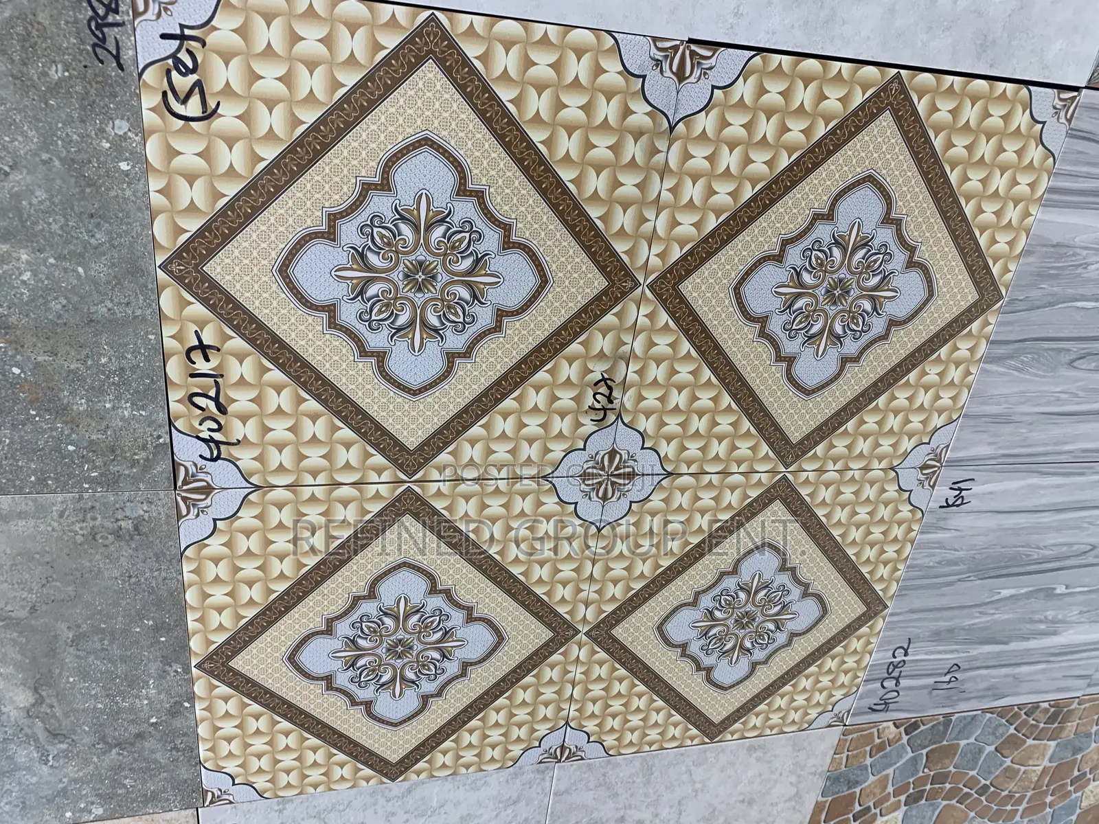 40/40 Floor Tiles