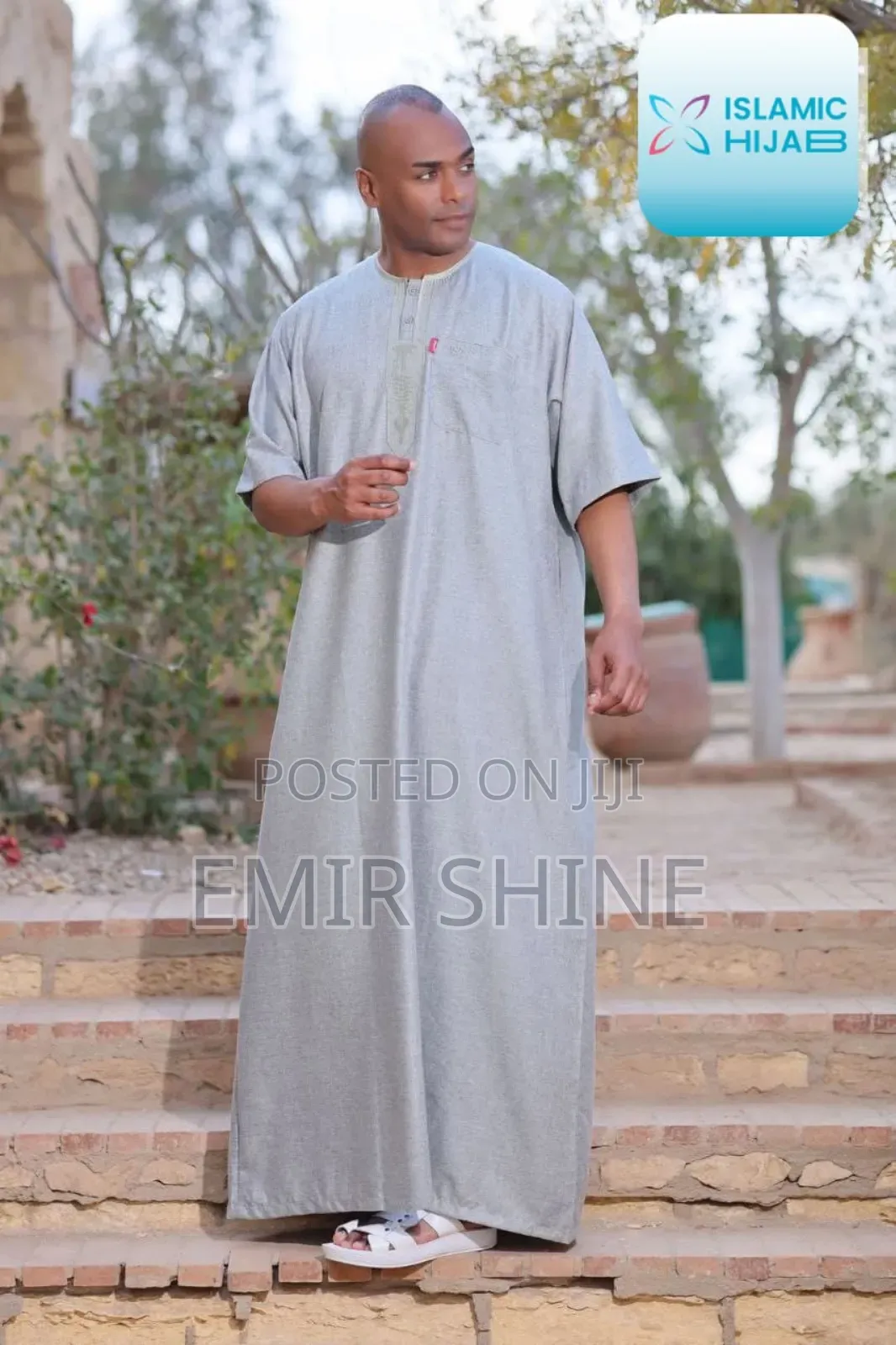 Abayas, Kaftans and Jalabiyas
