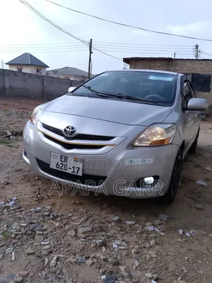 Photo - Toyota Yaris 2008 Silver