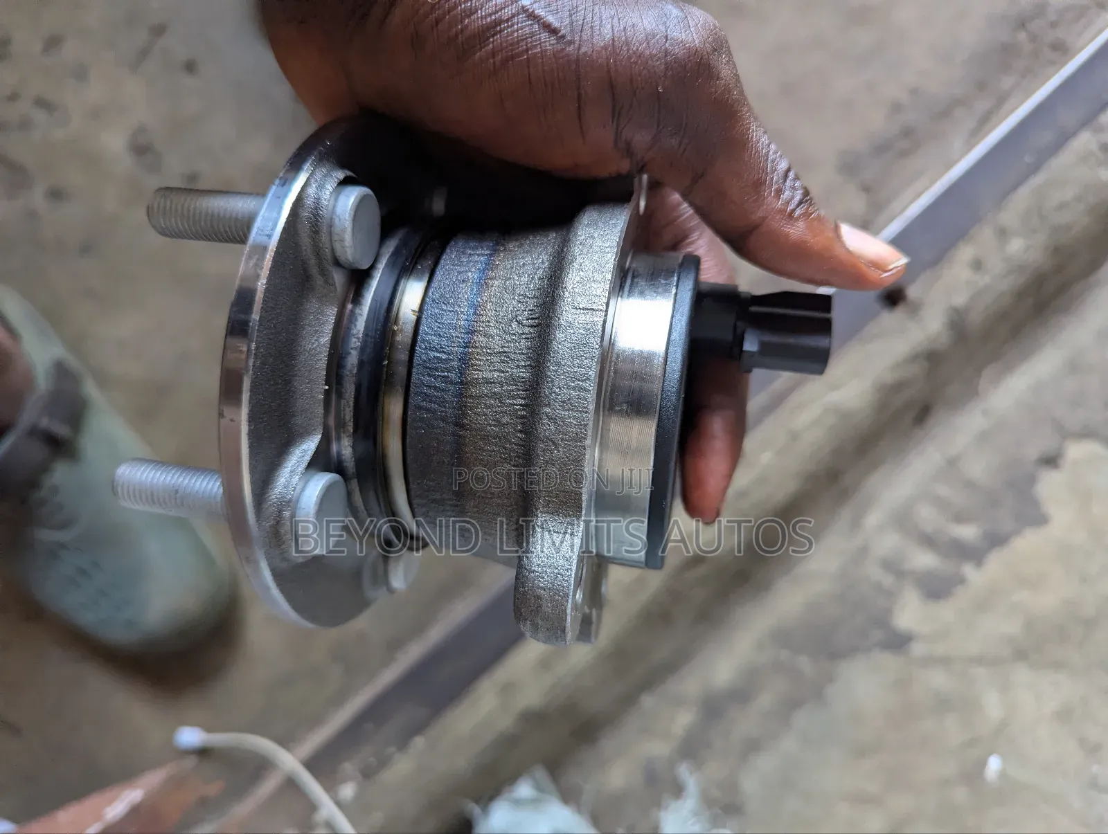 Ford Escape 2006,2007,2008,2009,2010,2011 Back Hub