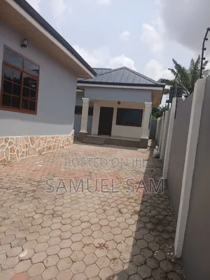 3bdrm House in Tema for rent