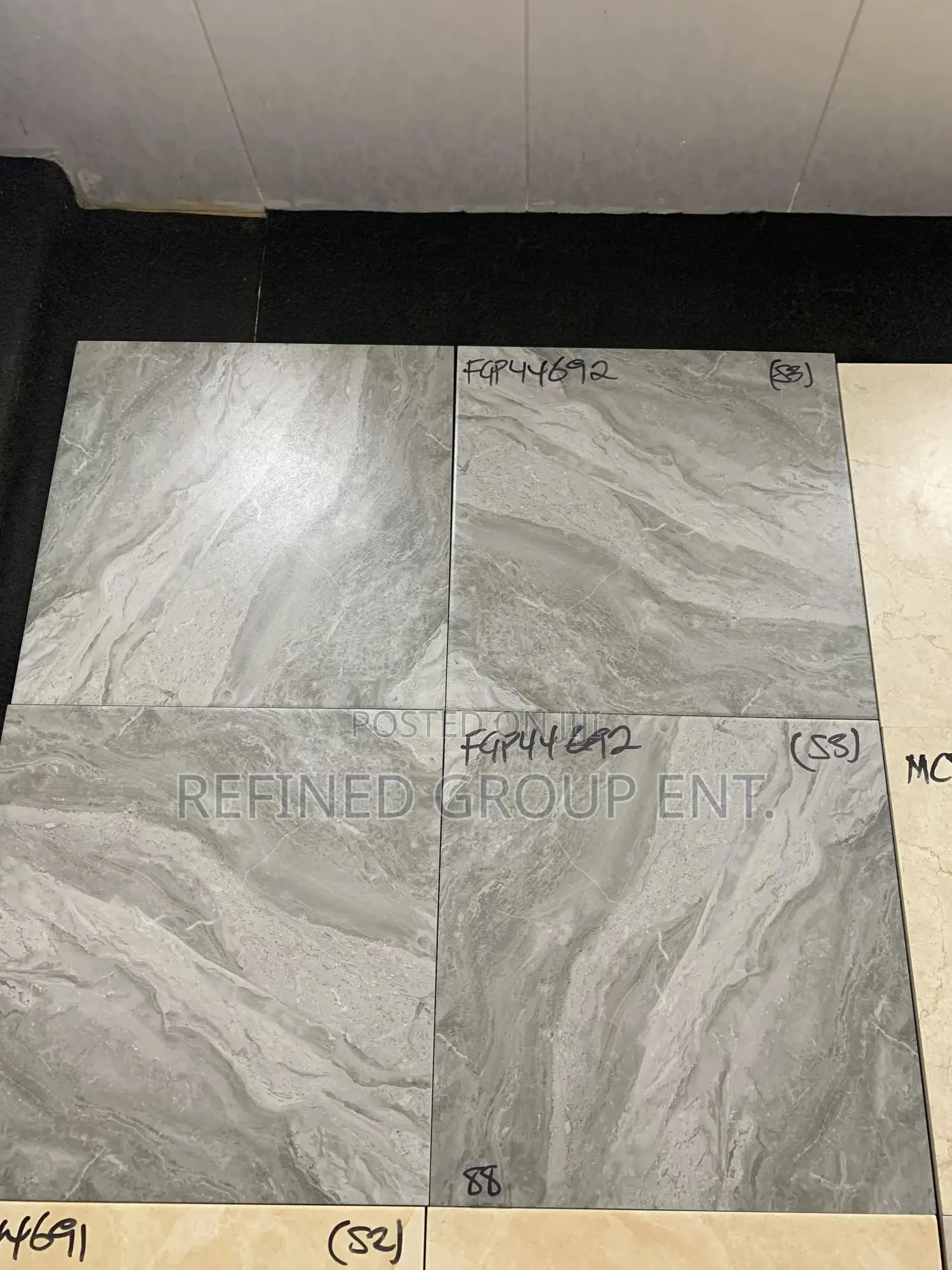 40/40 Floor Tiles