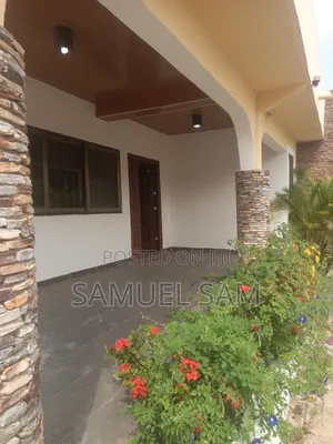 3bdrm House in Tema Community 11 for rent