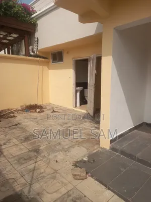 3bdrm House in Tema Community 11 for rent