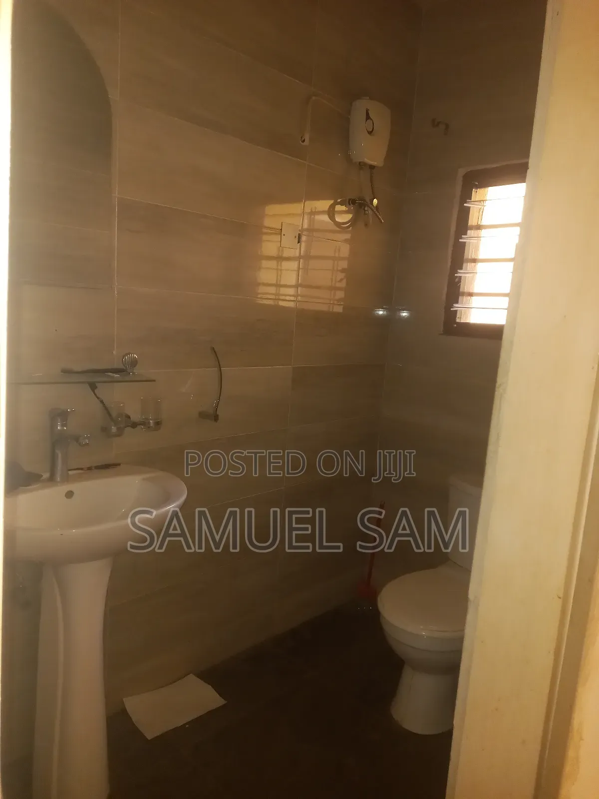3bdrm House in Tema Community 11 for rent