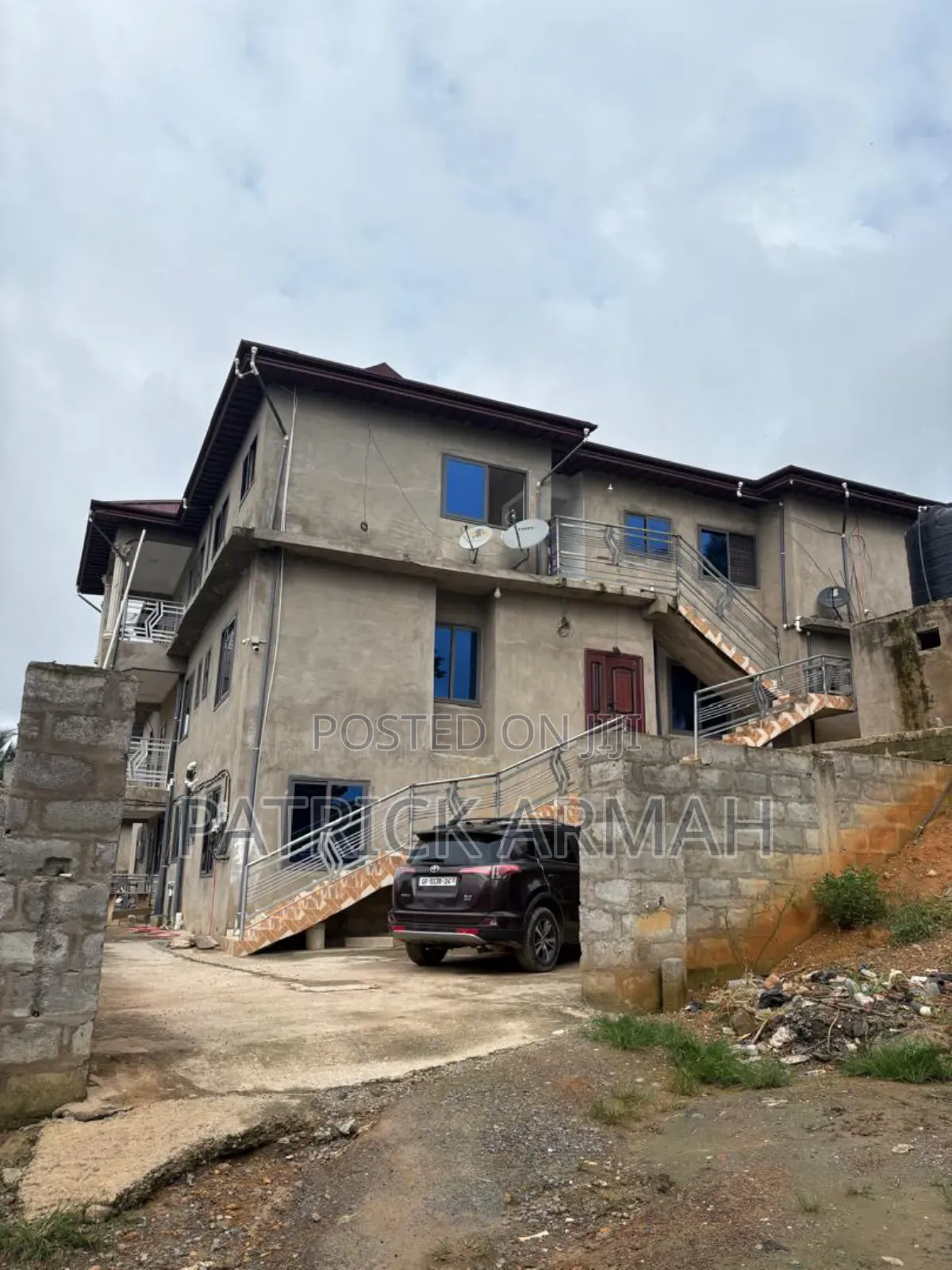 12bdrm Apartment in Tarkwa Nsuaem for sale