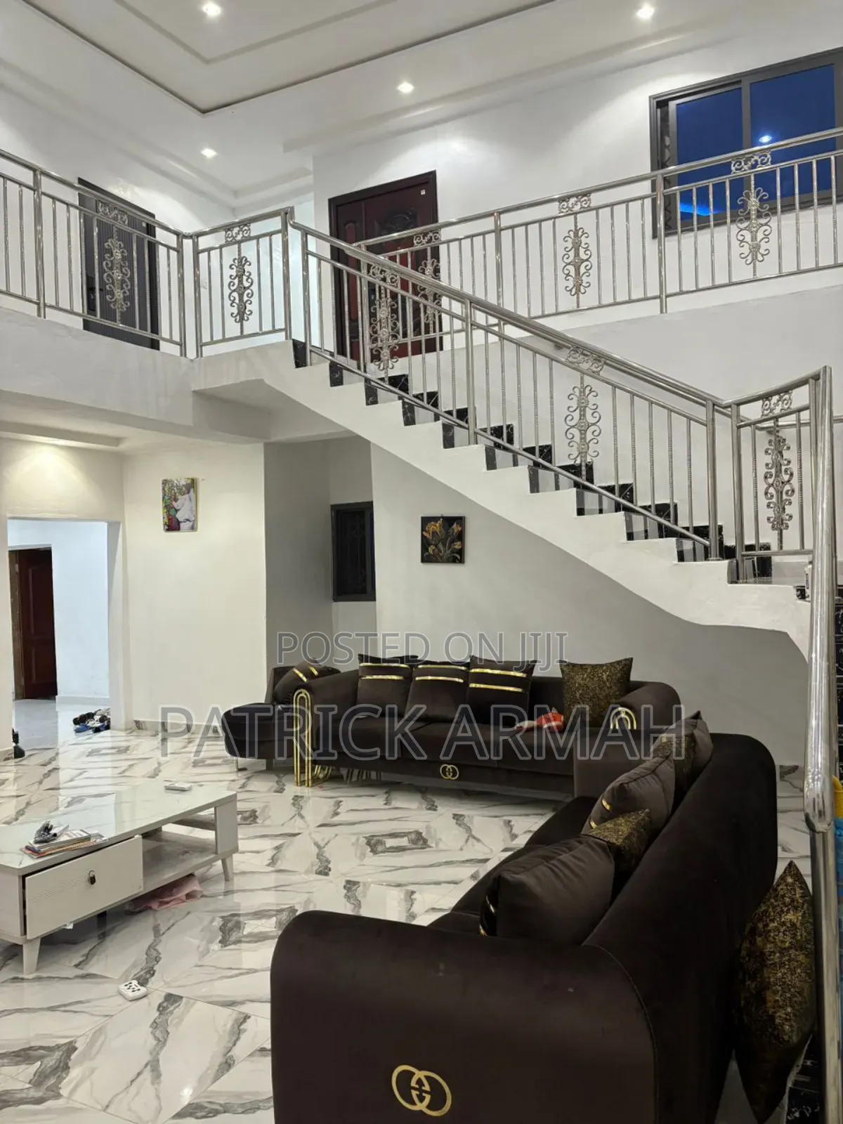12bdrm Apartment in Tarkwa Nsuaem for sale
