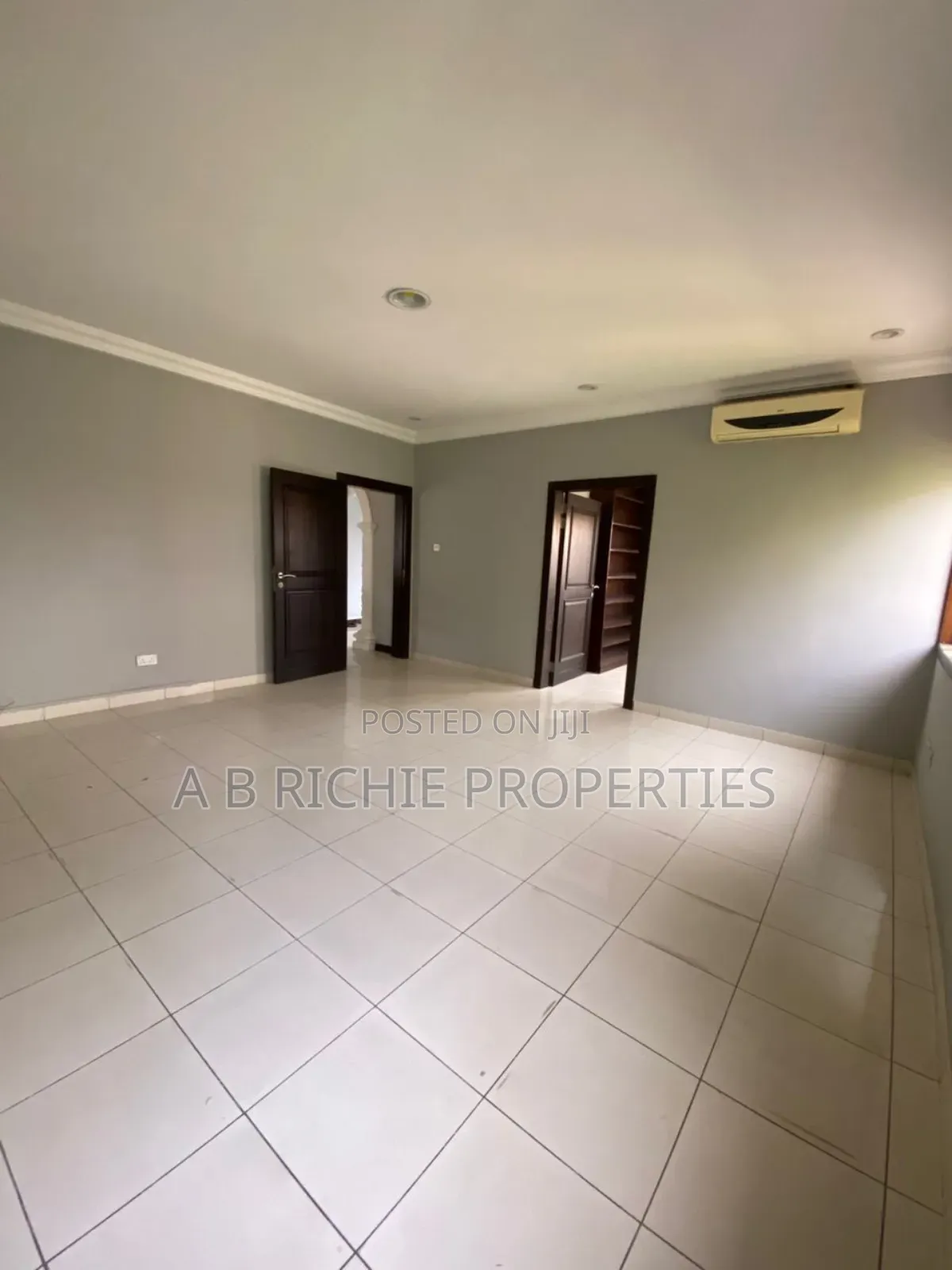 5bdrm House in Ab Richie Properties, Cantonments for sale
