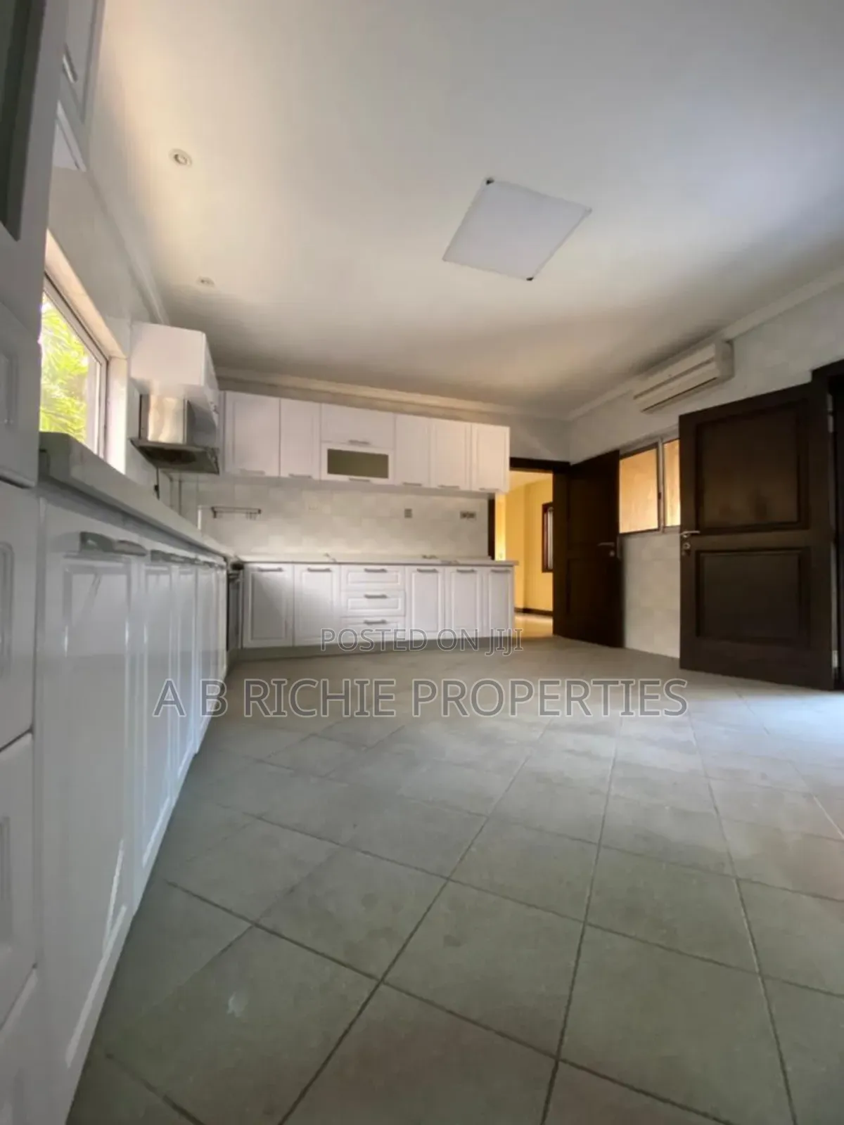 5bdrm House in Ab Richie Properties, Cantonments for sale
