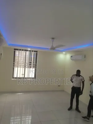 4bdrm Duplex in Kb Properties, Spintex for rent