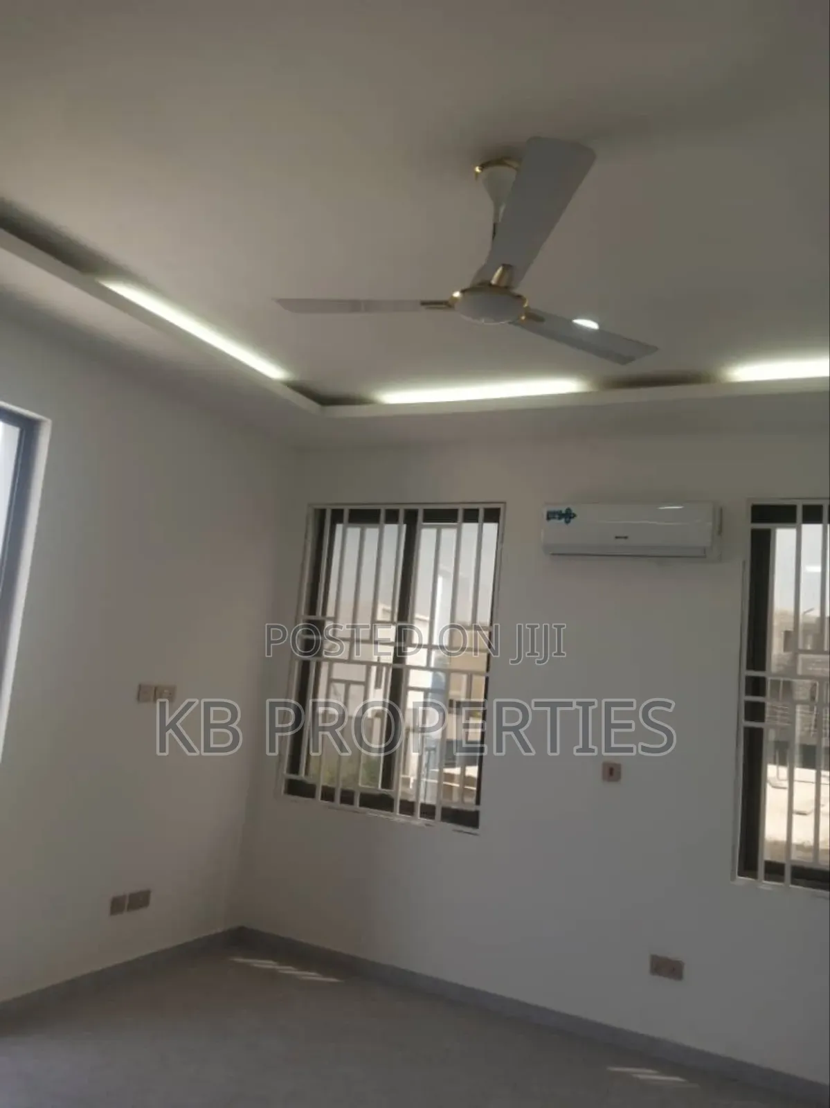 4bdrm Duplex in Kb Properties, Spintex for rent