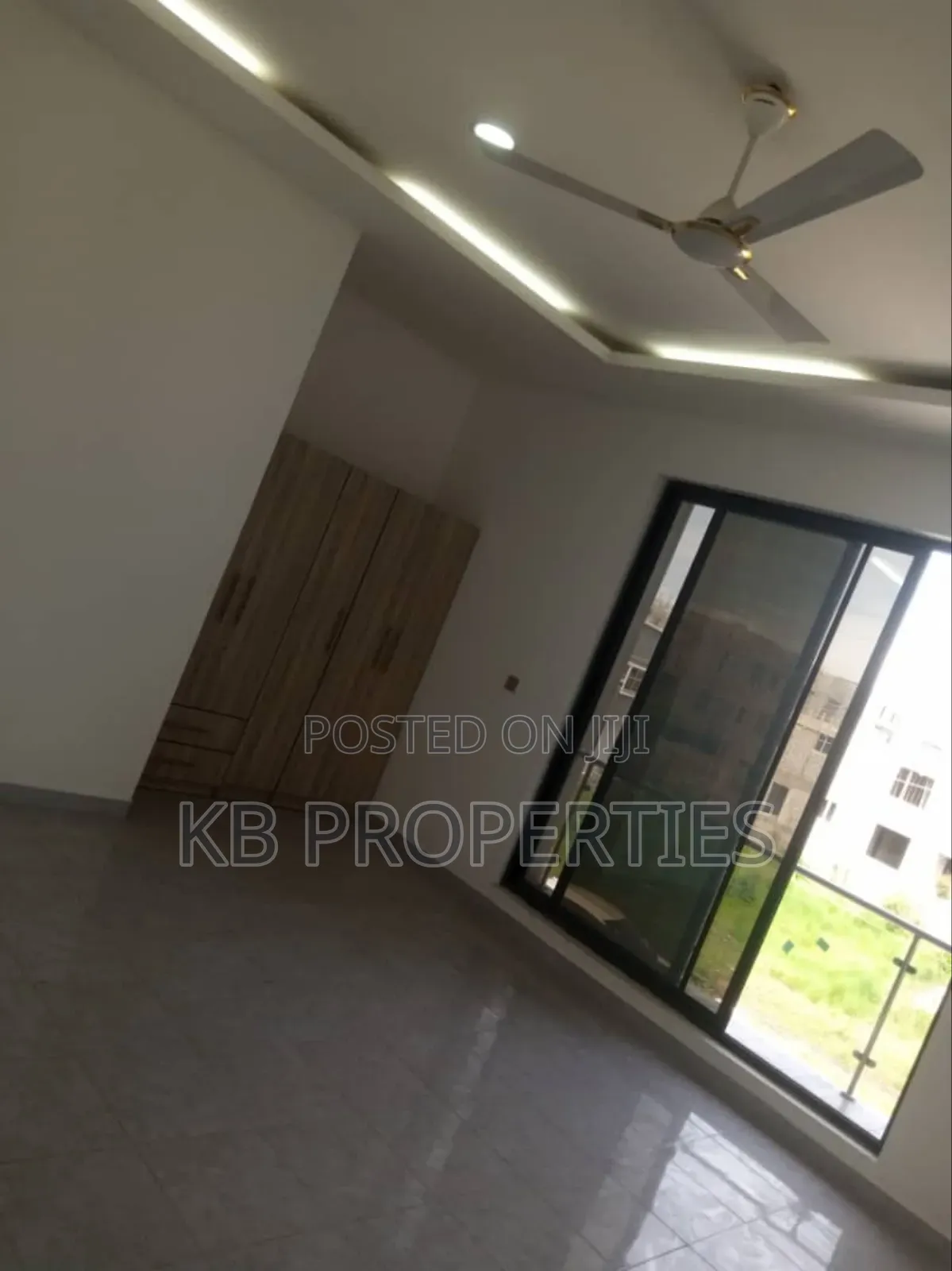 4bdrm Duplex in Kb Properties, Spintex for rent