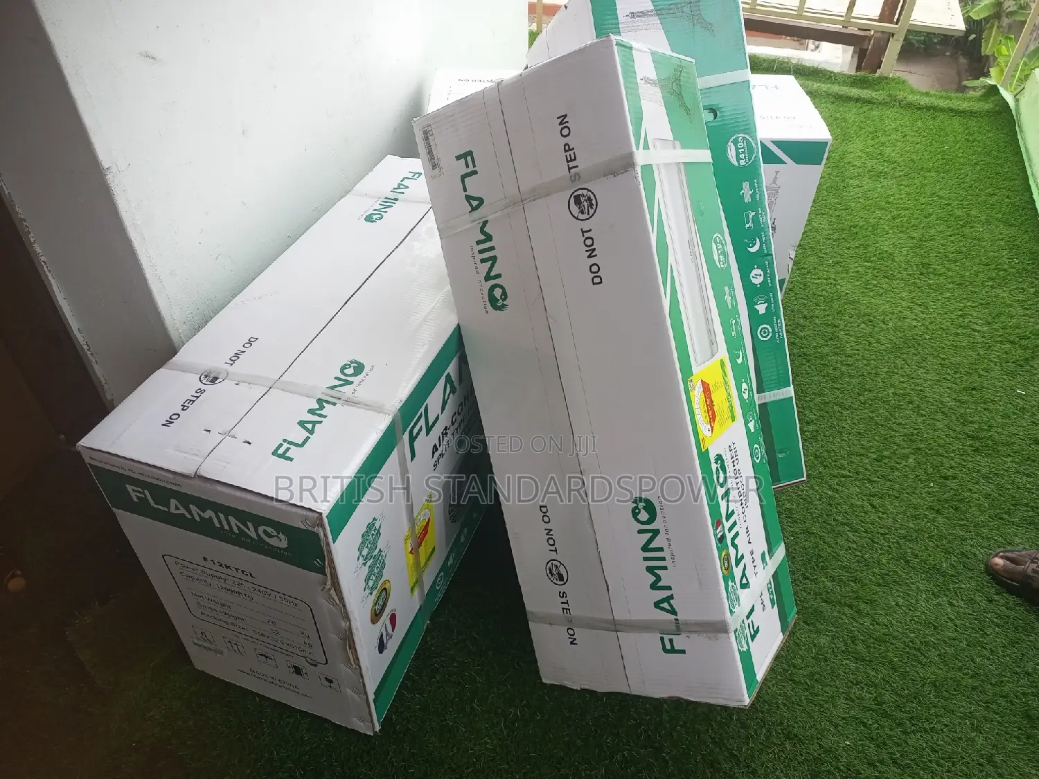 Positive 1.5hp Flamino Air Conditioner Energetic System