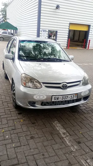 Photo - Toyota Yaris 1.5 2008 Silver