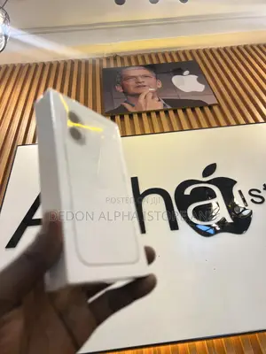 Photo - New Apple iPhone 16 128 GB White