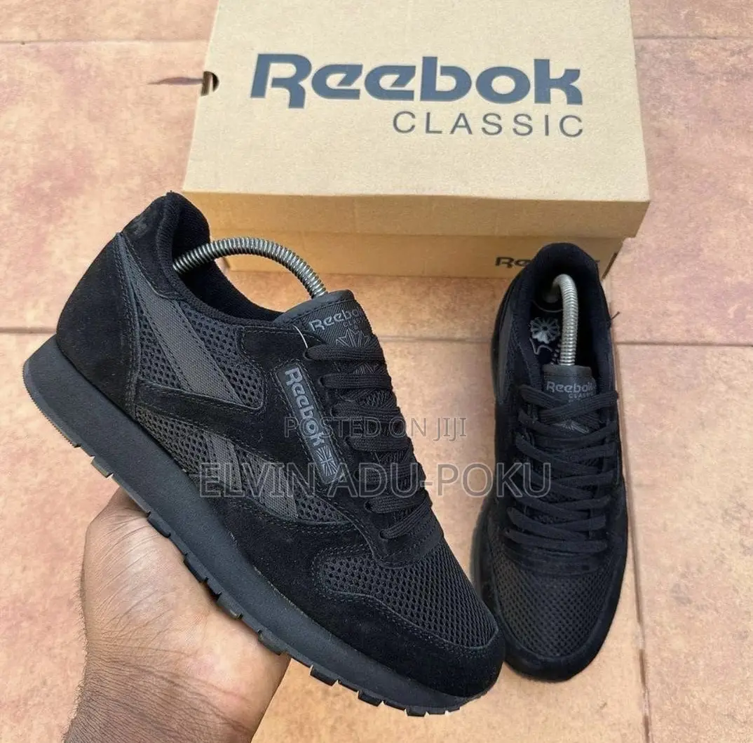 Reebok Utility Suede Core Black.