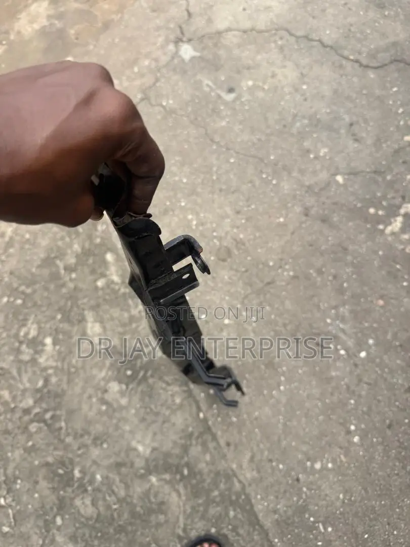 Hyundai Santa Fe Support Bar