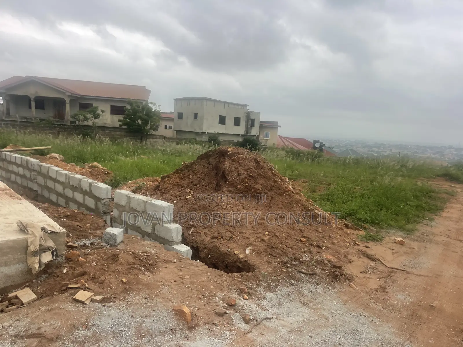 Half Plot for Sale at Acp 350,000 Cedis Land Title