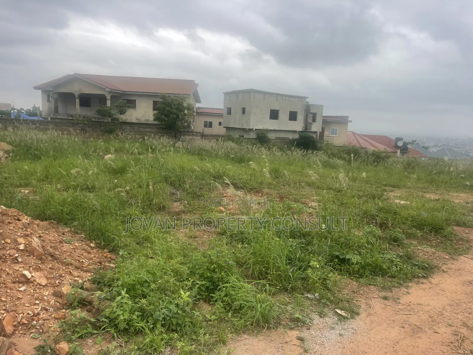 Half Plot for Sale at Acp 350,000 Cedis Land Title