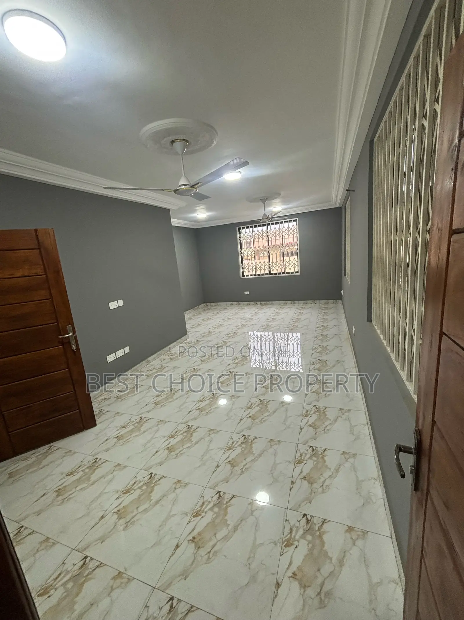 3bdrm Apartment in Community 8 Police, Lake Side Estate for rent