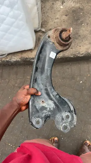 Honda Civic 2016,2017,2018,2019 Trailing Arm/Trilly Arm.