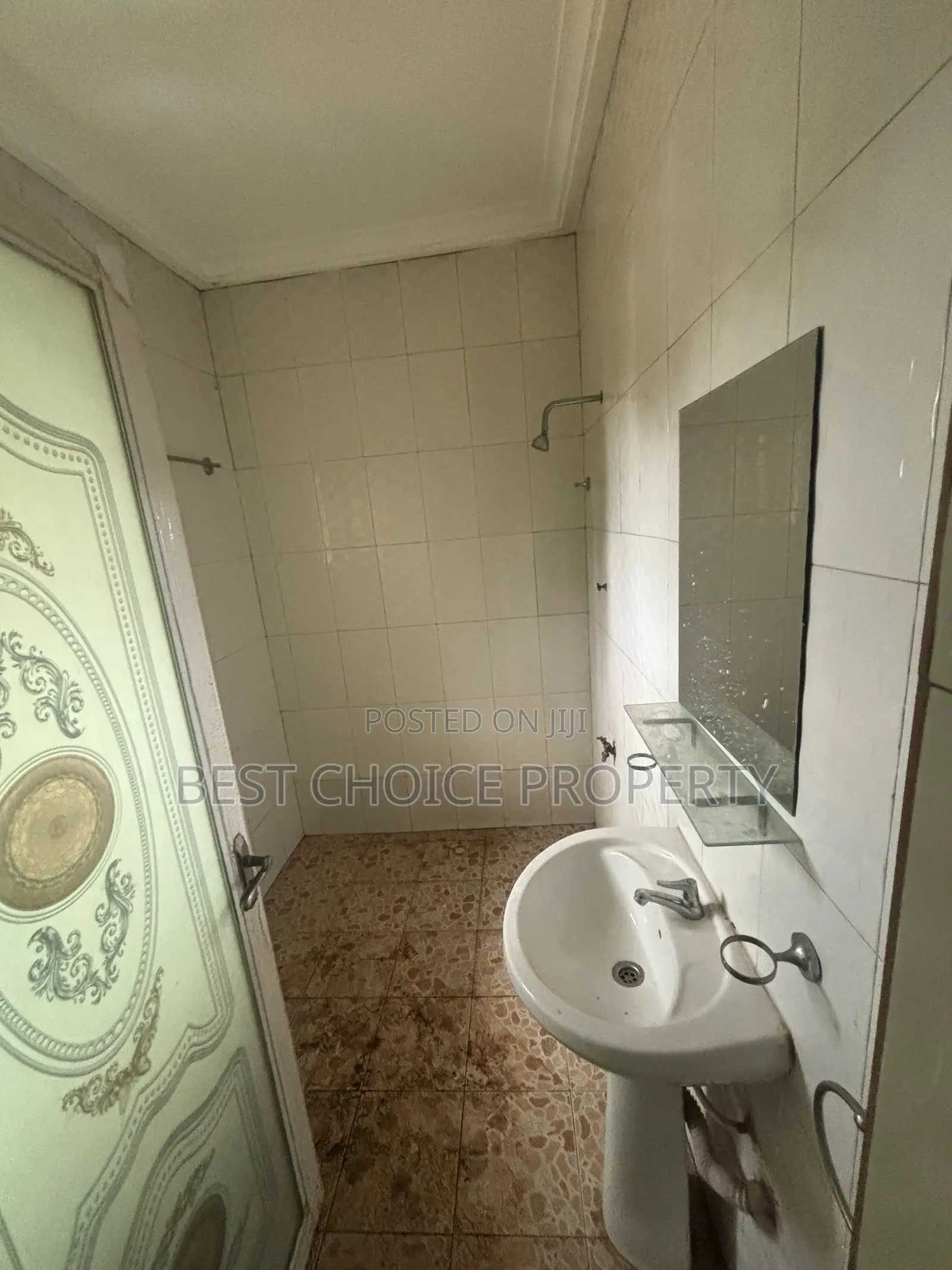 1bdrm Apartment in Adenta Survive, Frafraha for rent