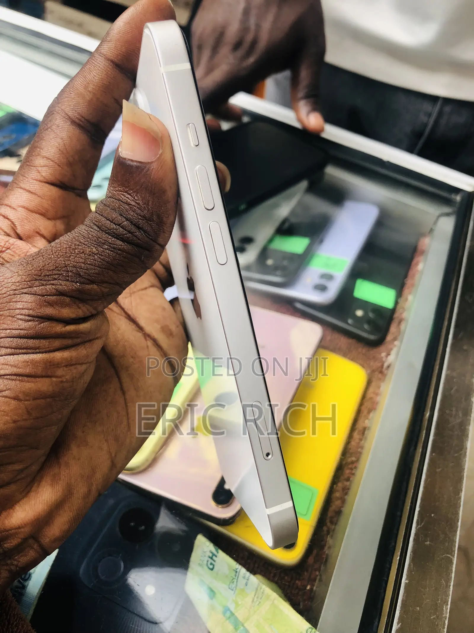 Apple iPhone 13 128 GB White