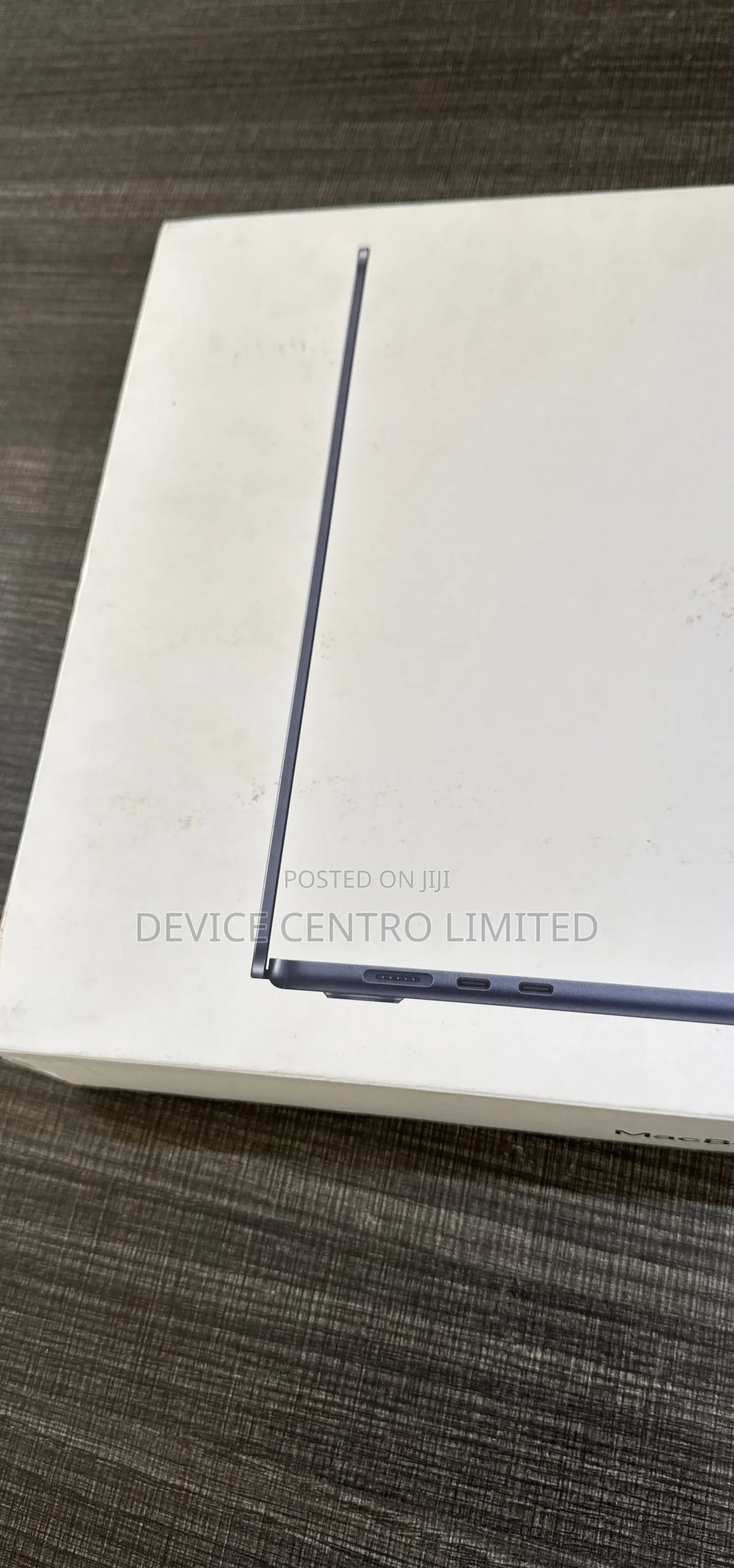 New Laptop Apple MacBook Air 2025 M4 15-inch 16GB Apple M4 SSD 256GB