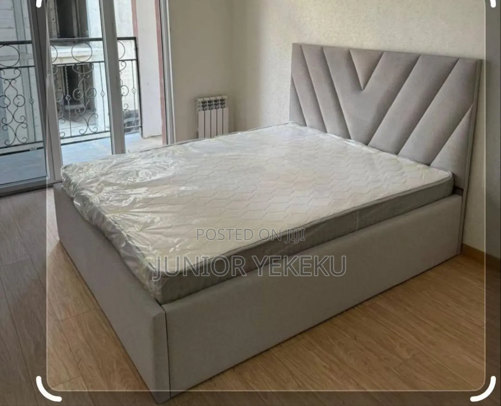 Queen Size Bed With Mattress