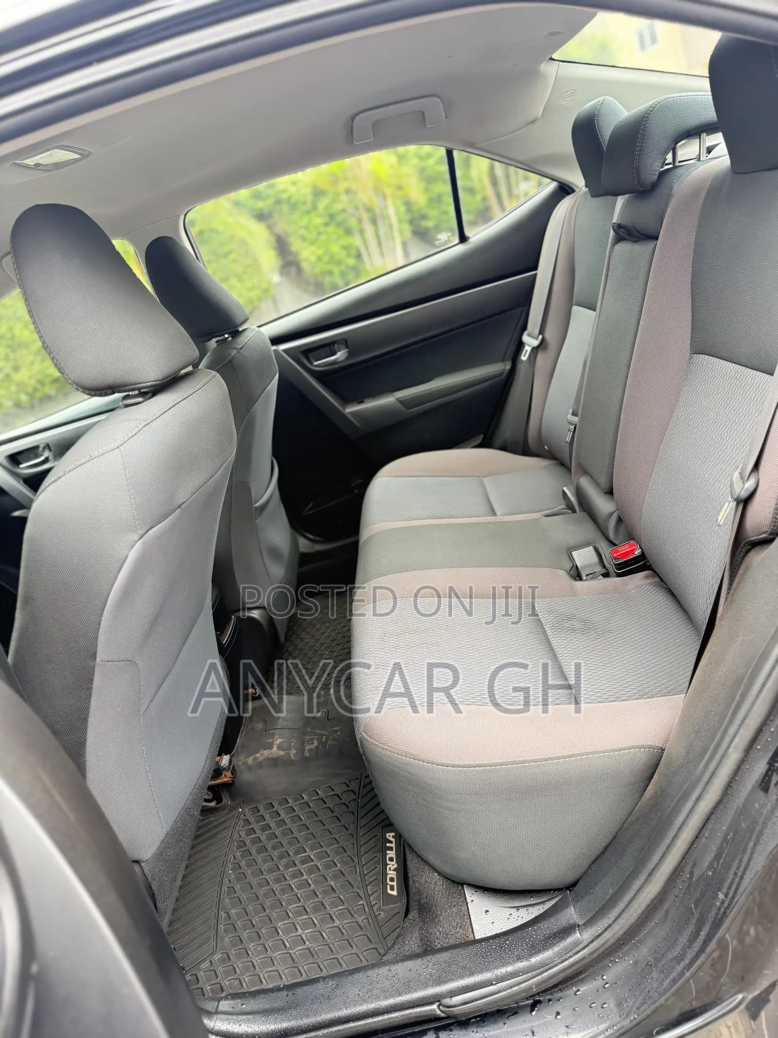 Toyota Corolla LE (1.8L 4cyl 2A) 2018 Black