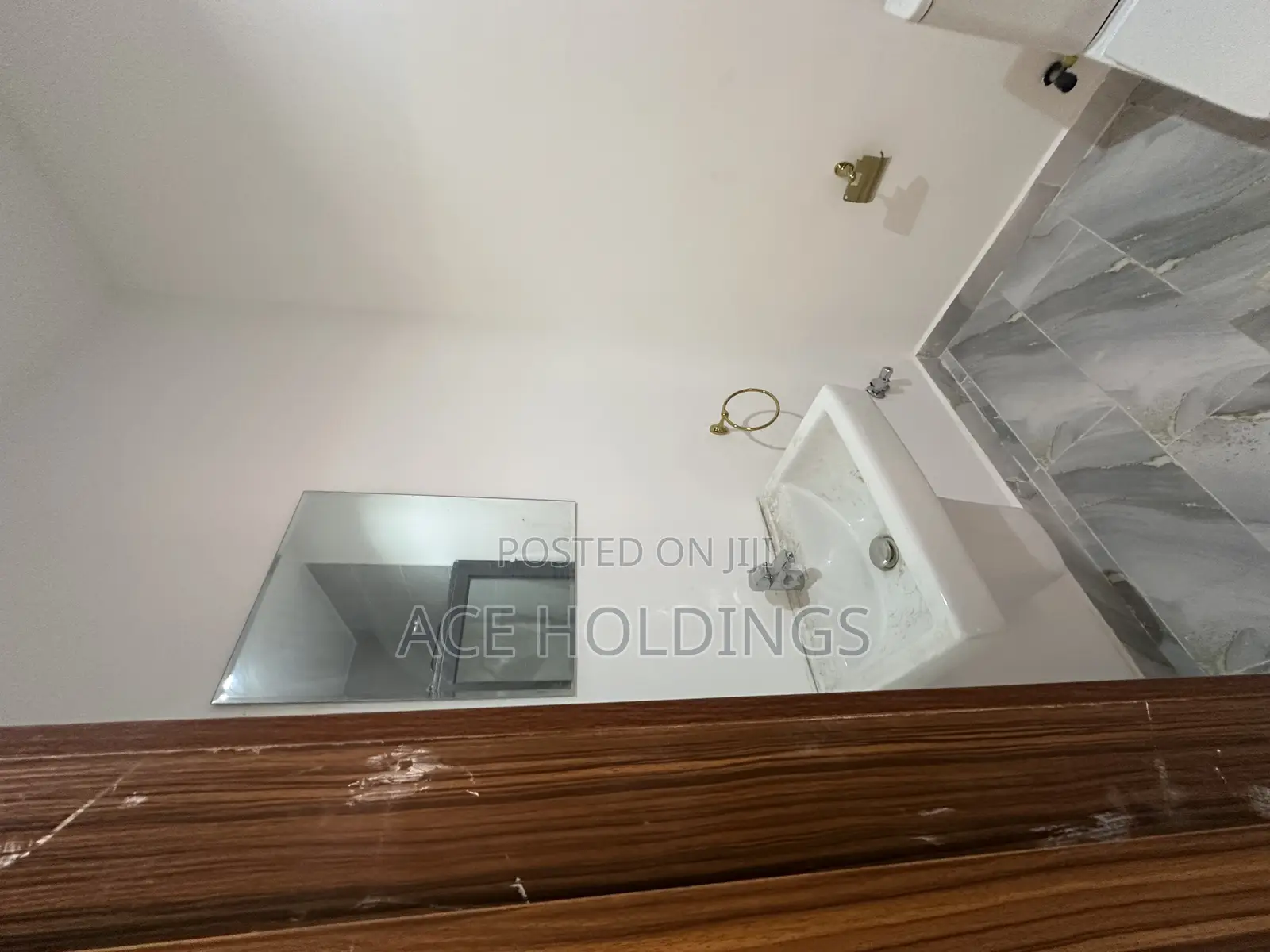 2bdrm Townhouse/Terrace in Nmai Dzorn for sale