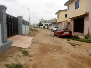 4bdrm Apartment in School Junction for sale
