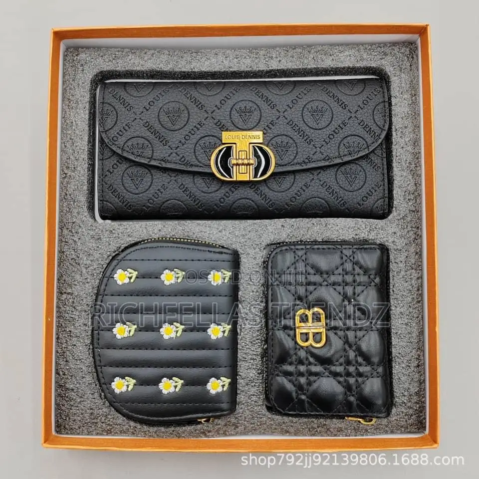 Ladies Boxed Purse Available