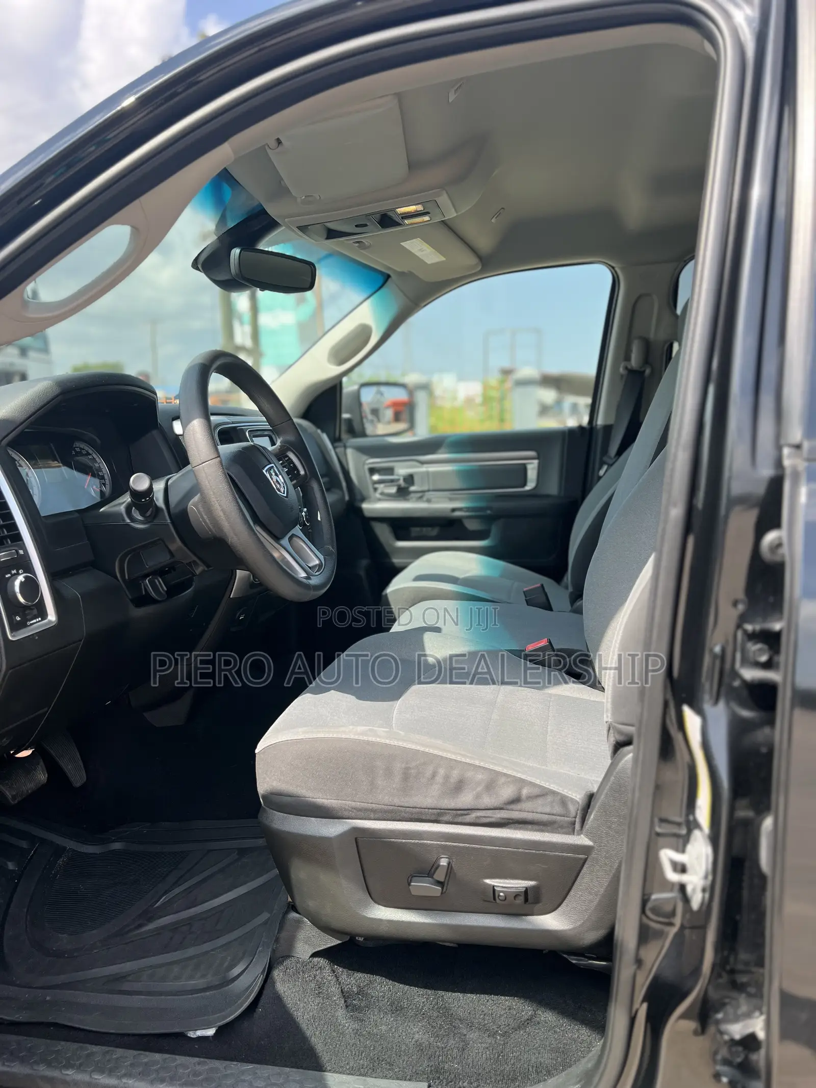 Dodge RAM 1500 5.7 Petrol AWD 2021 Black