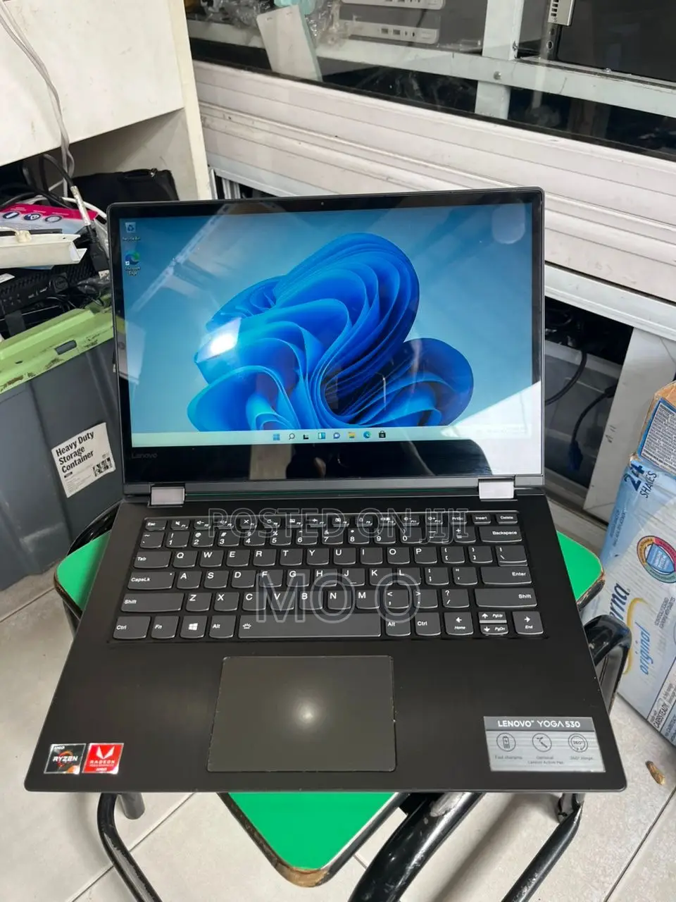 Laptop Lenovo Yoga 700 8GB AMD Ryzen 3 SSD 128GB