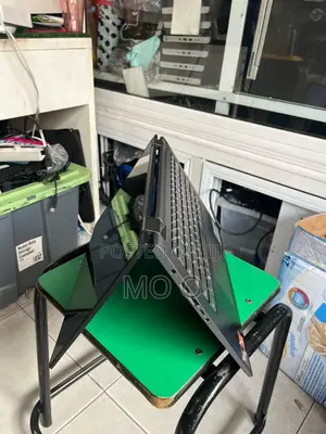 Laptop Lenovo Yoga 700 8GB AMD Ryzen 3 SSD 128GB