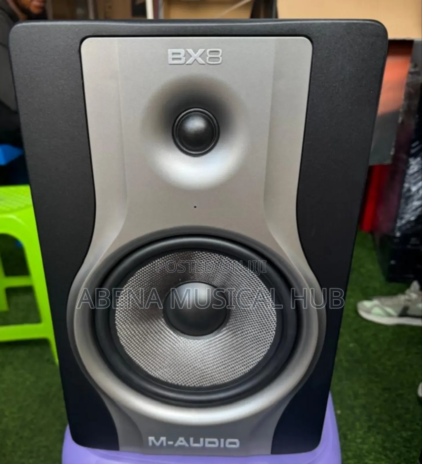 M-Audio Bx8 Studio Monitor