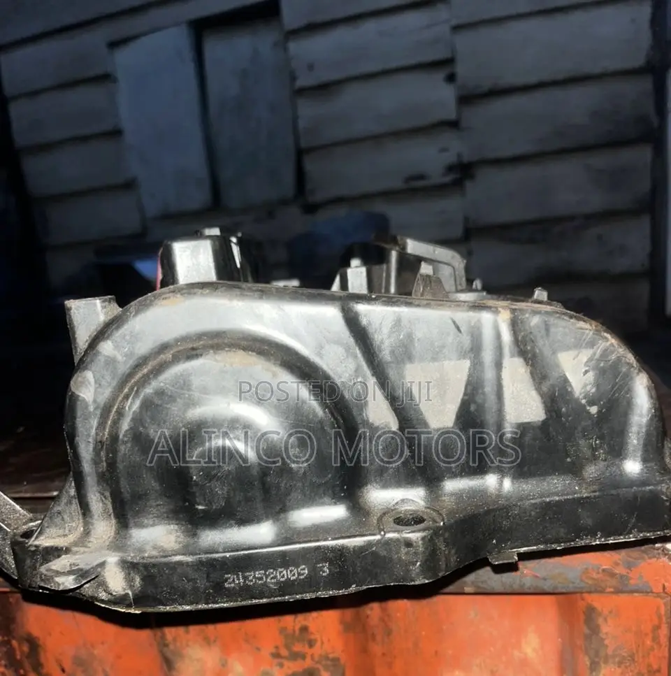 Honda Accord/CRV 2014,2015,2016 Etc 2.4l Engine Valve Cover
