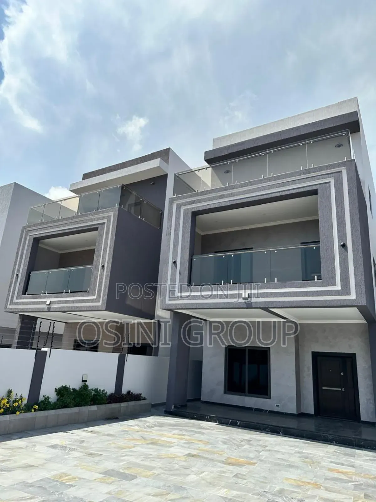 5bdrm Townhouse / Terrace in East Legon for rent