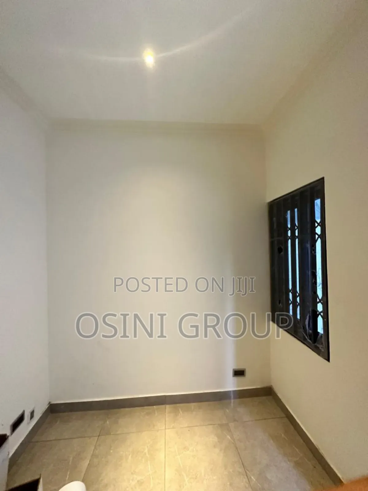 5bdrm Townhouse / Terrace in East Legon for rent
