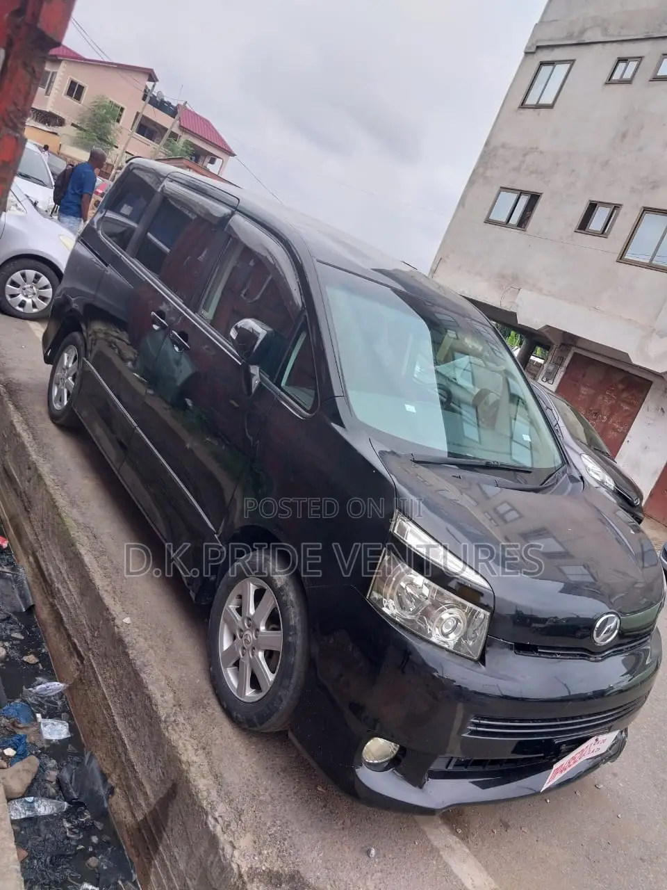 Toyota Voxy 2011 Black