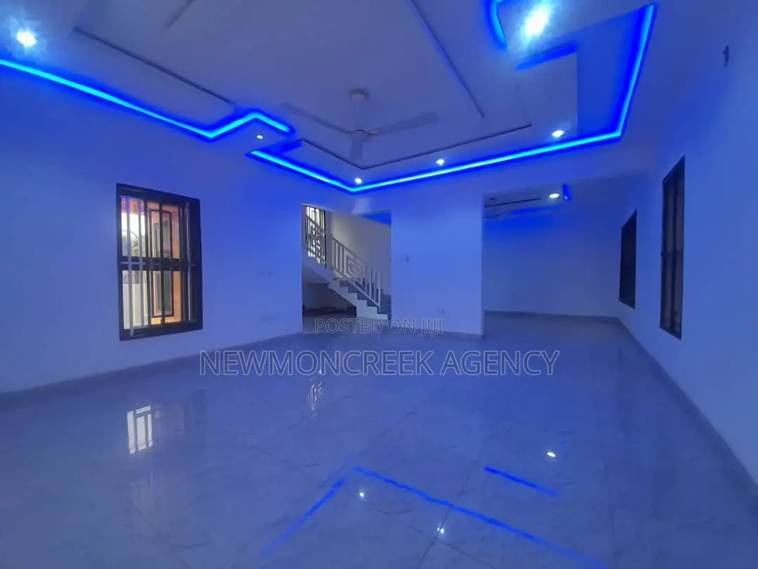 4bdrm House in Agbogba Estate Road, School Park Area for sale