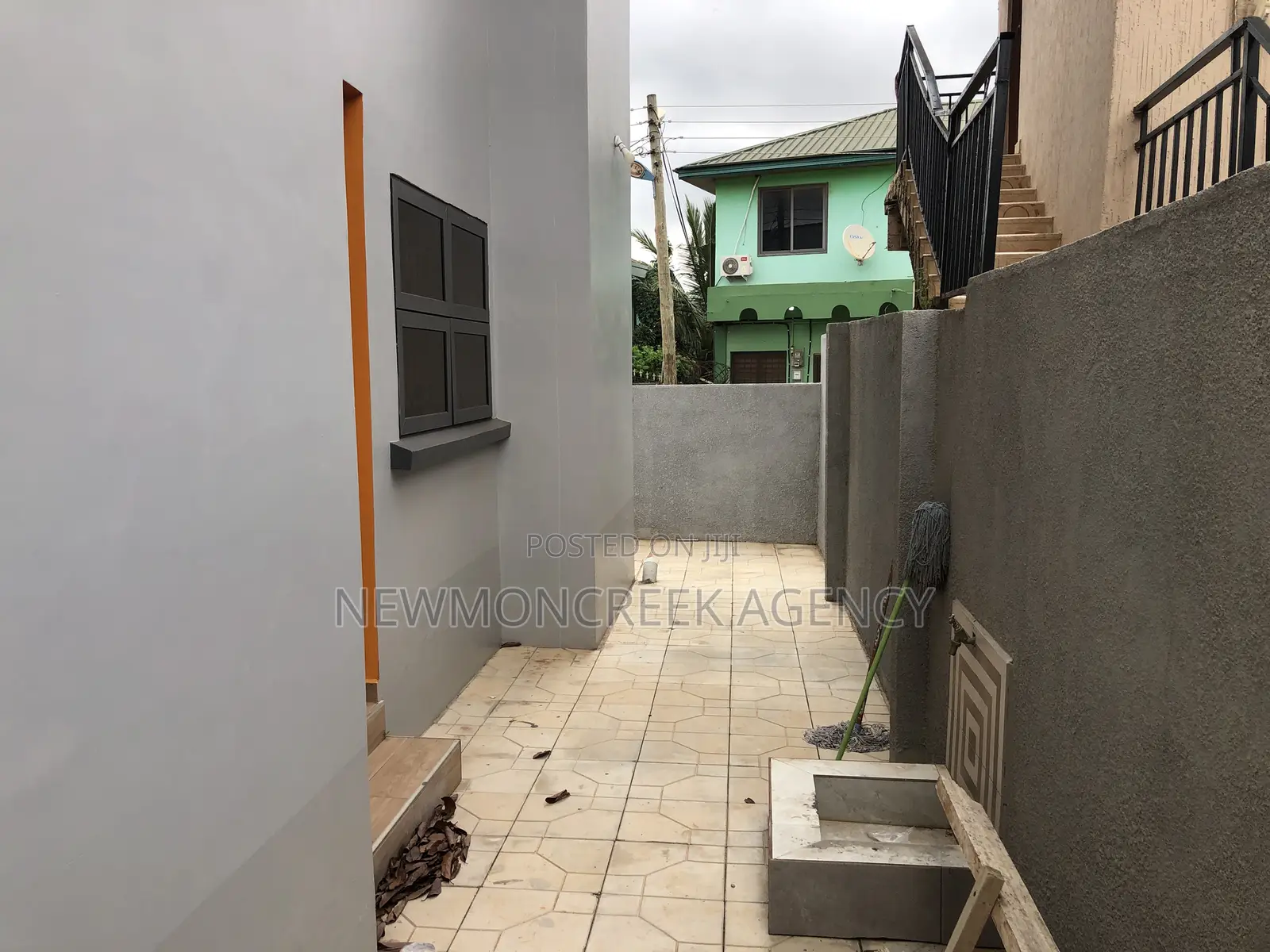 4bdrm House in Agbogba Estate Road, School Park Area for sale