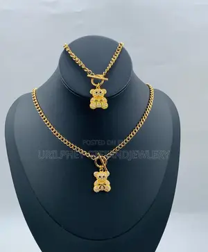 Classy Ladies Jewelry Set